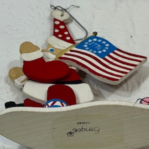 VTG Emgee Ornament Santa Marching with Flag Bicentennial Wooden 3.5"x5" - Picture 6 of 9